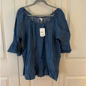 NWT Halo denim ruffle top- so cute!!